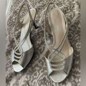 Women’s heels size 8.5